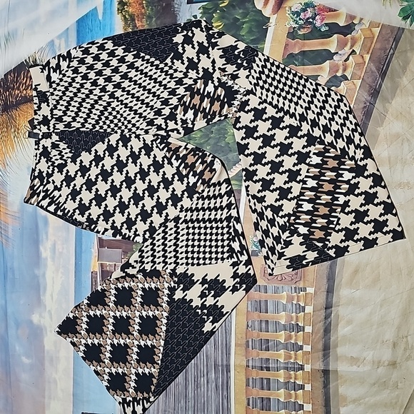 Venti6 Italy Graphic Print Flare Pants Size Medium Juniors NWT - Picture 1 of 5